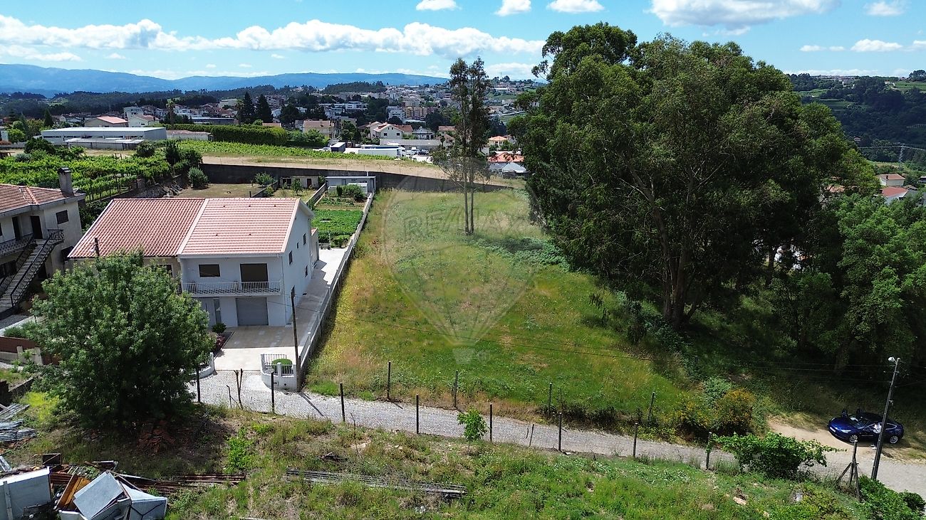 Land for sale in Felgueiras, Portugal — €86,500