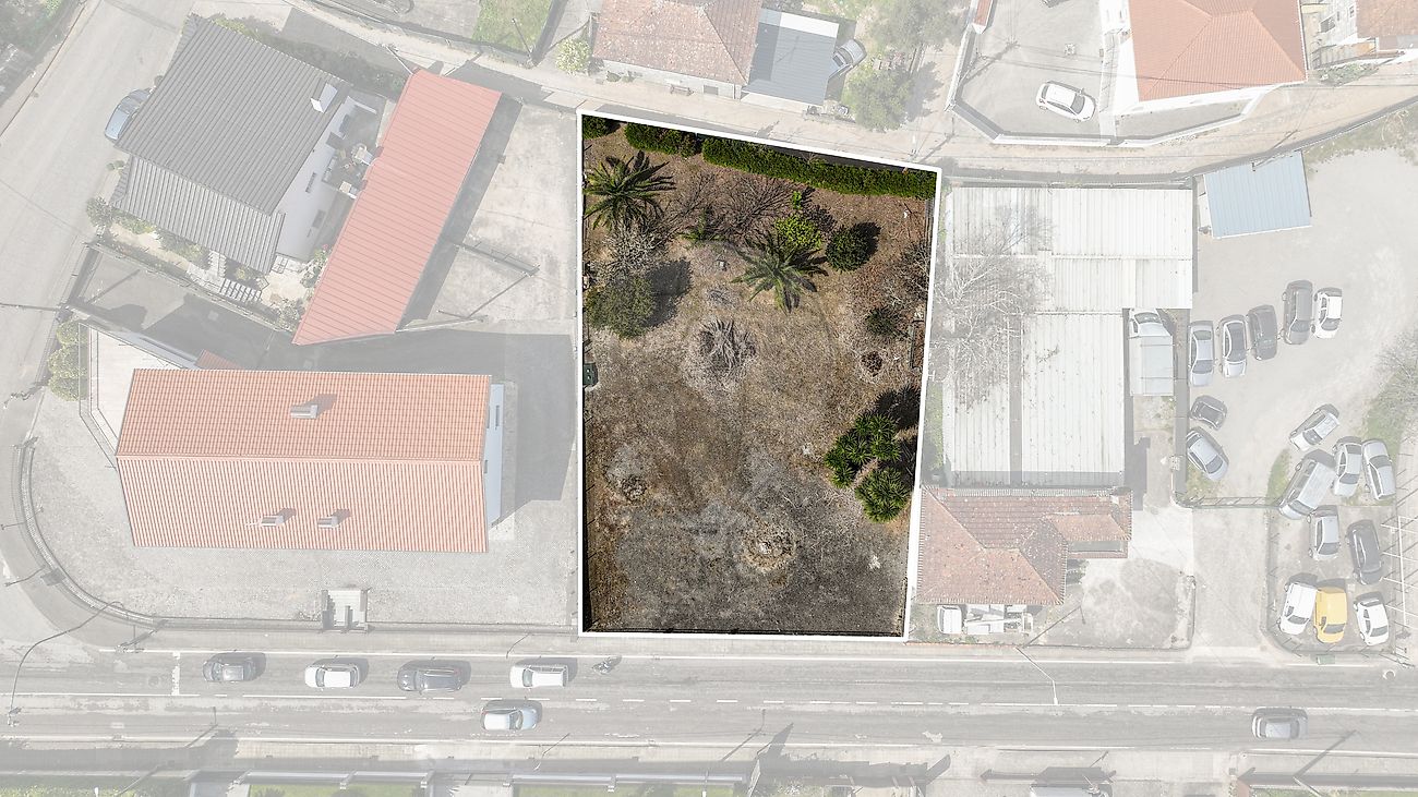 Land for sale in Felgueiras, Portugal — €145,000