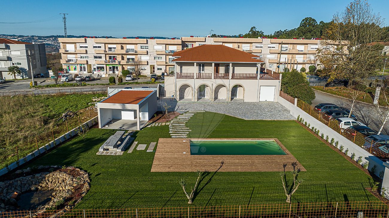Moradia T5 para venda
