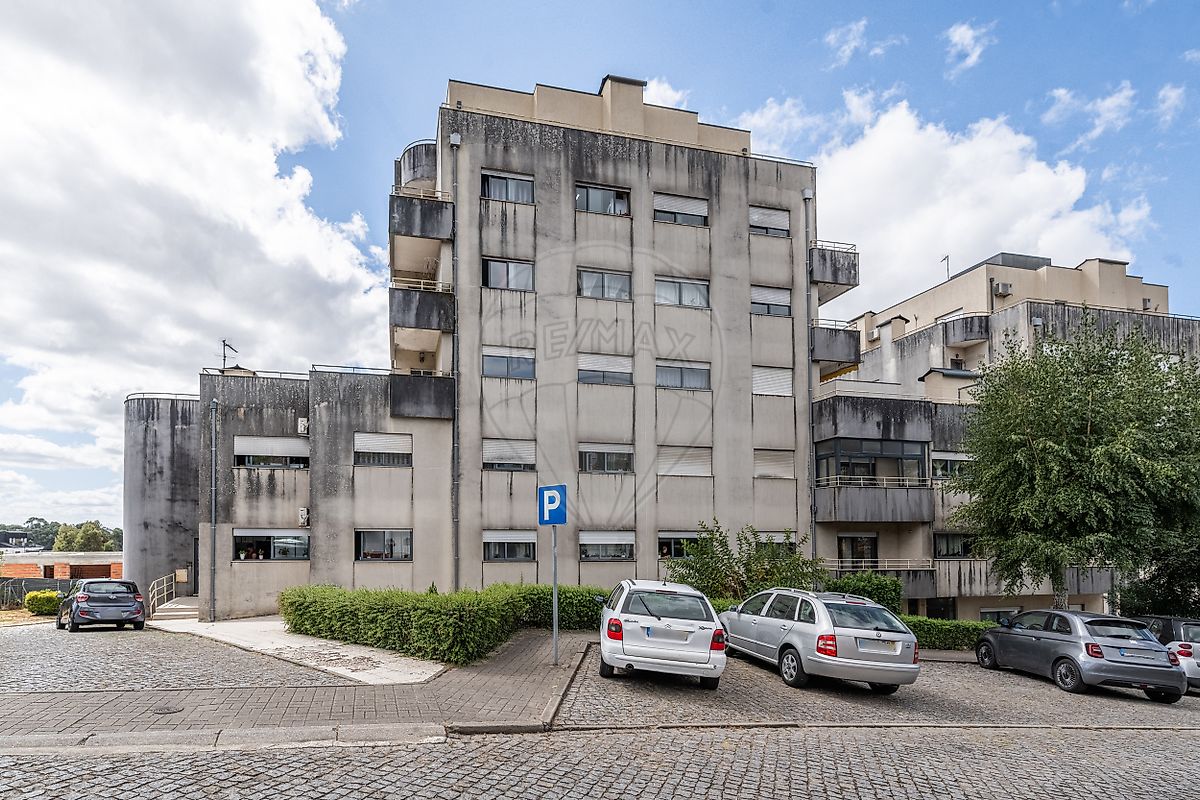 Apartamento T2 à venda em Felgueiras