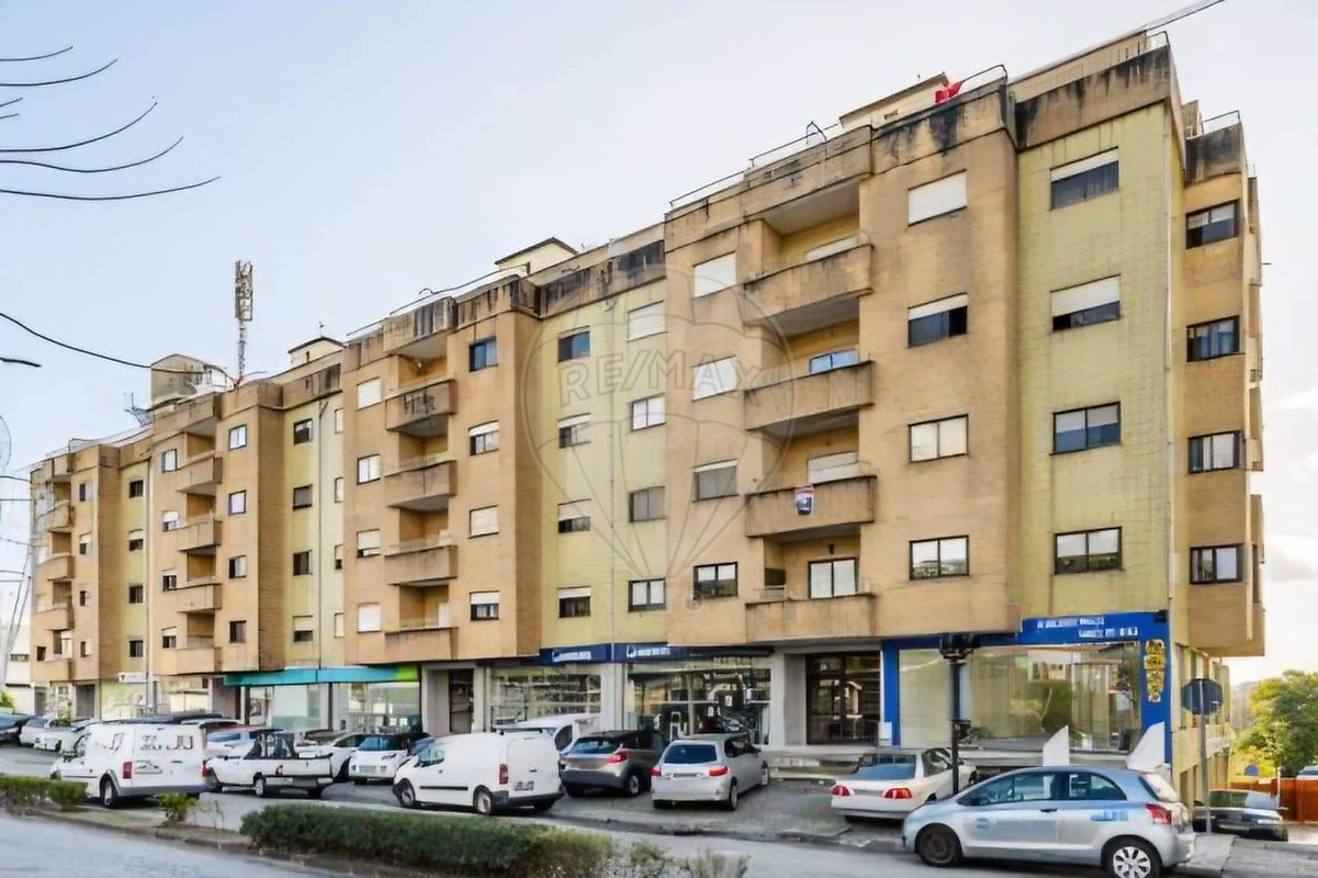 Apartamento T2 à venda em Felgueiras