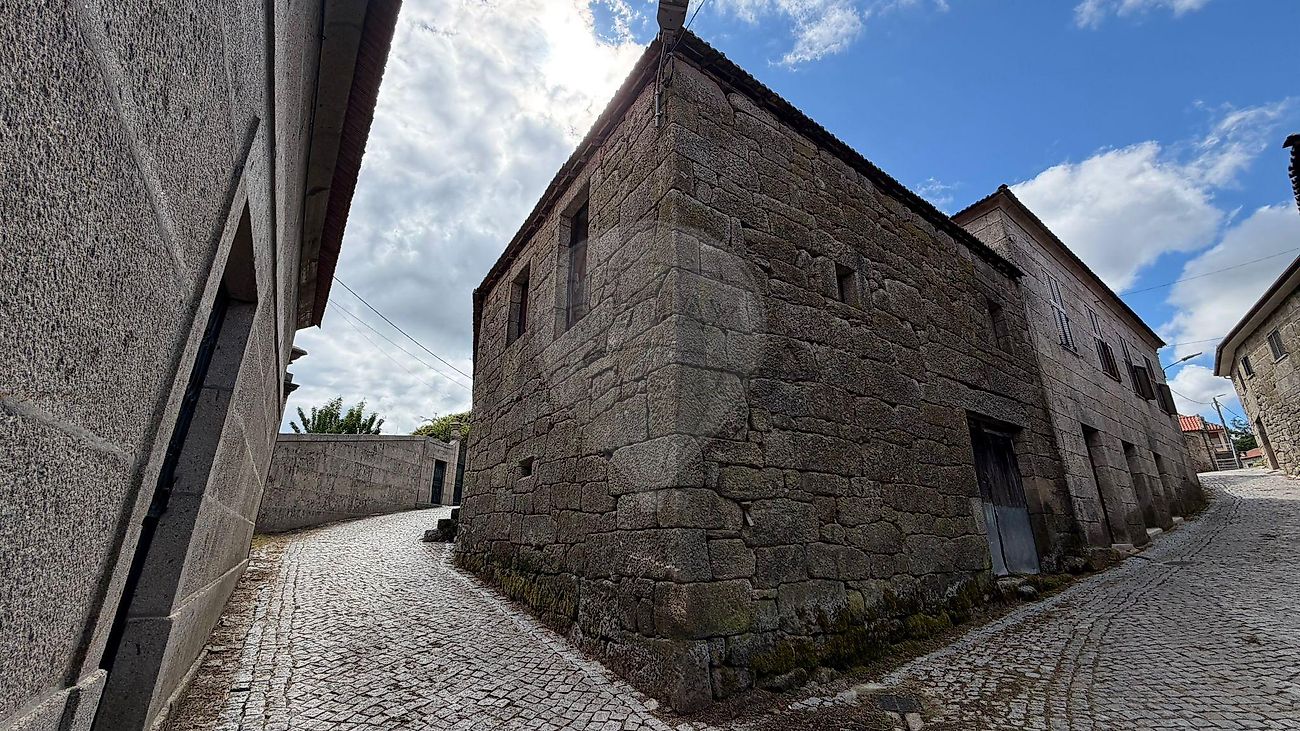 Moradia - Codessoso, Curros e Fiães do Tâmega, Boticas, Vila Real