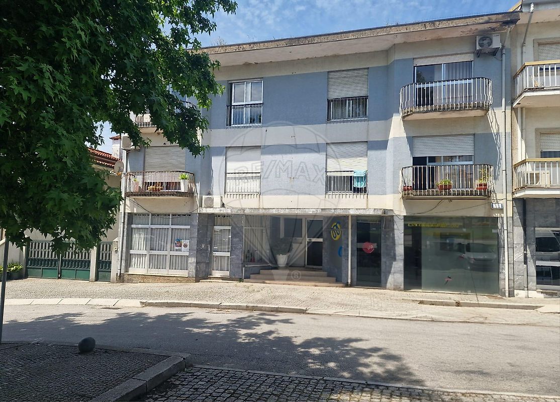 Apartamento T3 à venda em Felgueiras