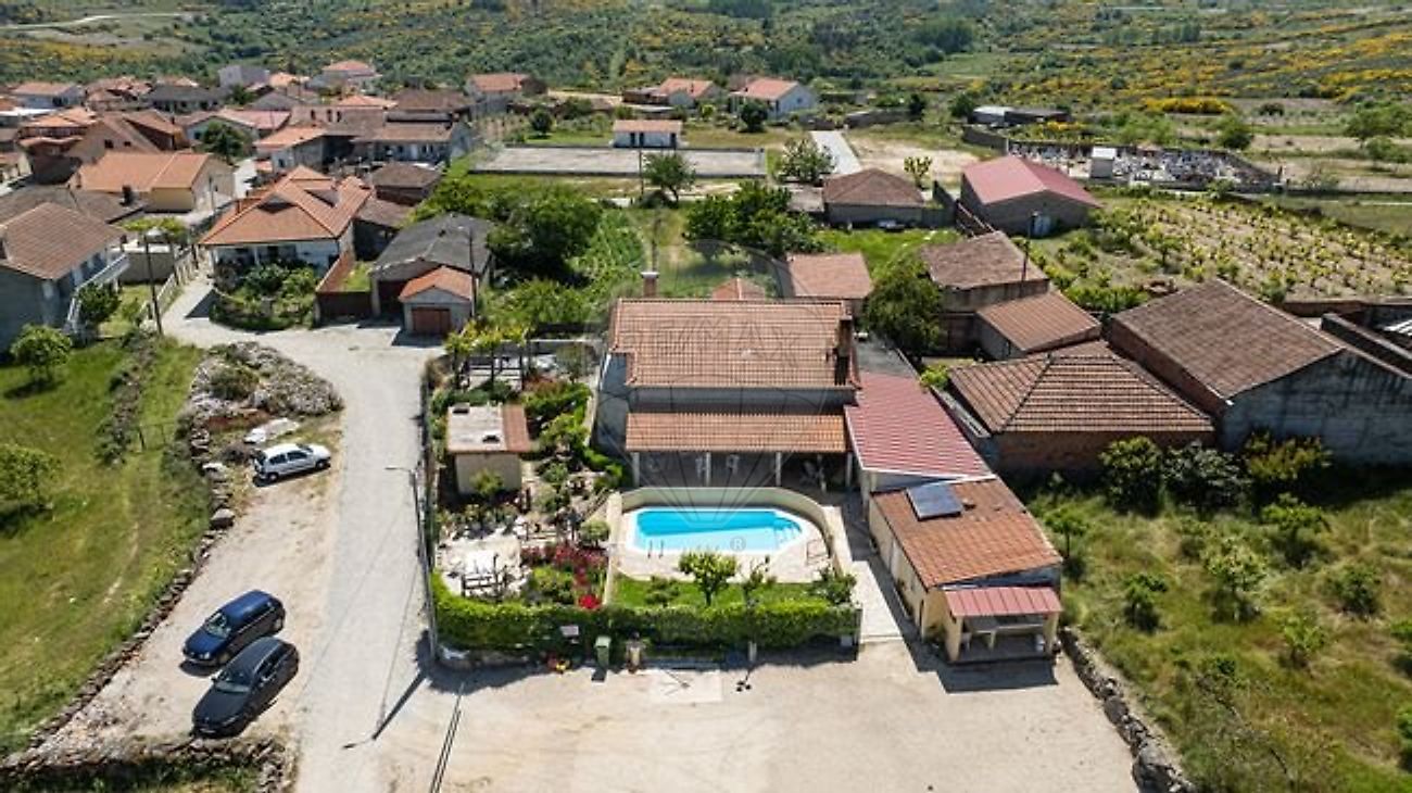 Moradia - Bouçoães, Valpaços, Vila Real