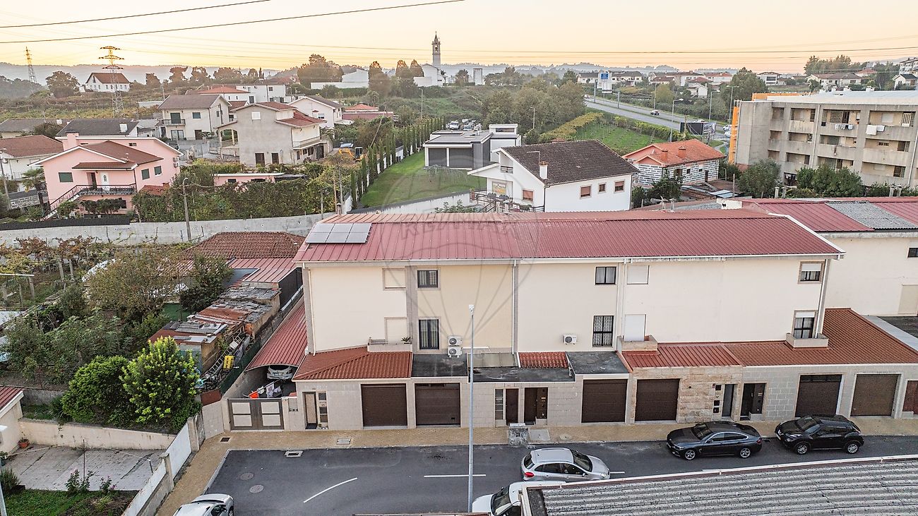 Moradia T4 em Margaride (Santa Eulália), Várzea, Lagares, Varziela e Moure, €279.990