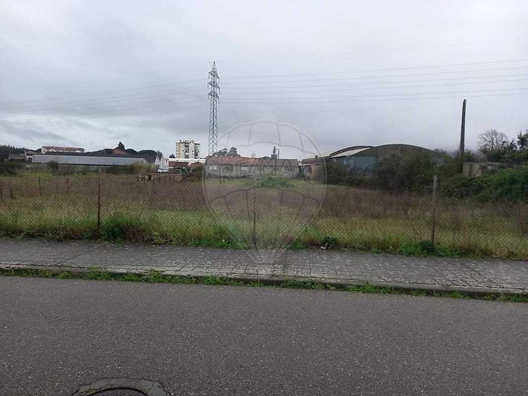 Land for sale in Abrantes, Portugal — €62,500