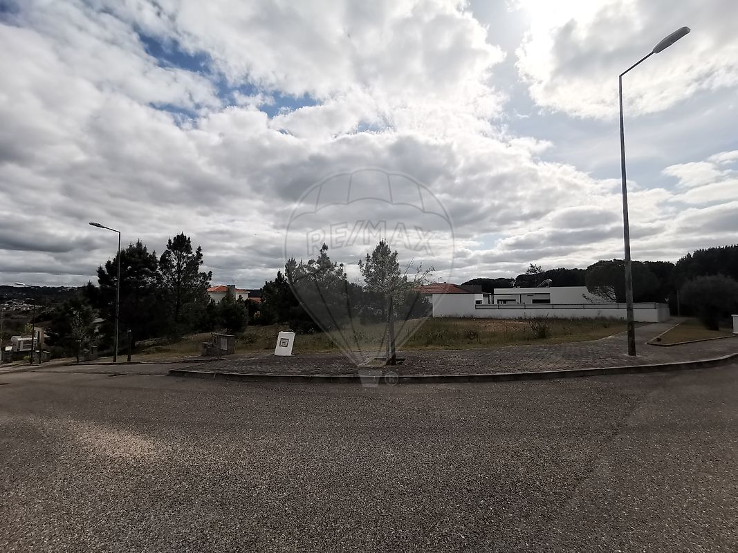 listing 125091010-925 picture-0