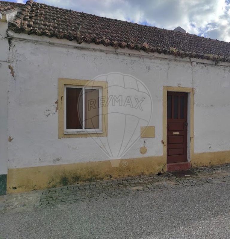 Moradia T2 para venda