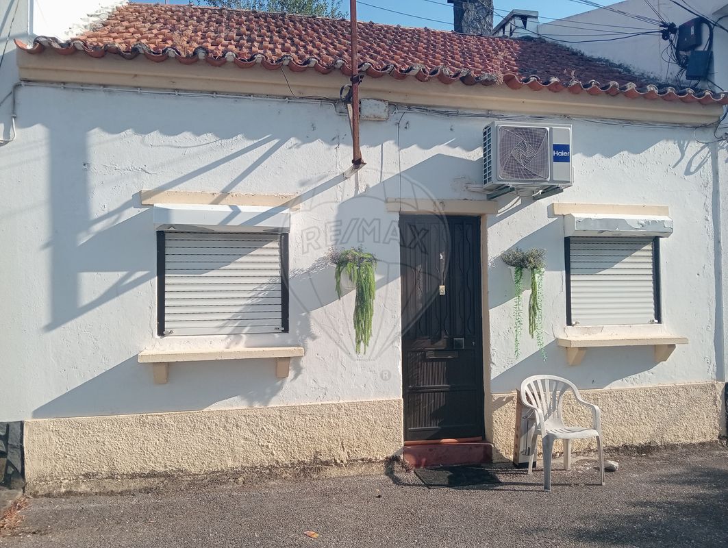 Moradia T2 para venda