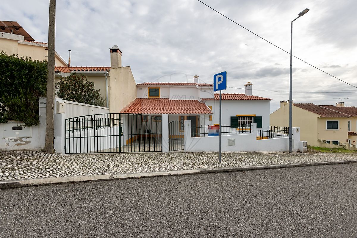 Moradia - Abrantes (São Vicente e São João) e Alferrarede, Abrantes, Santarém
