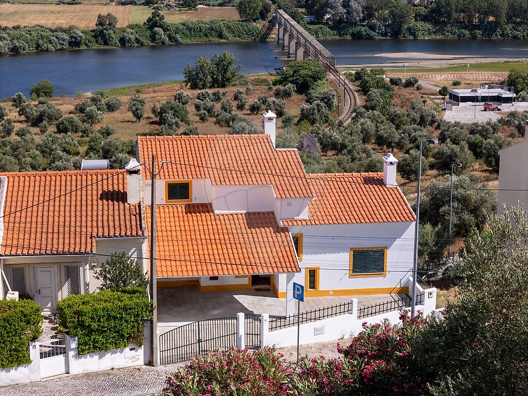 Moradia - Abrantes (São Vicente e São João) e Alferrarede, Abrantes, Santarém