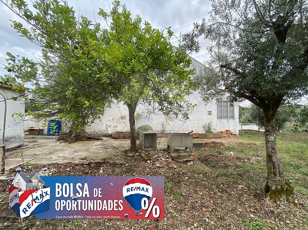 Moradia - São Facundo e Vale das Mós, Abrantes, Santarém