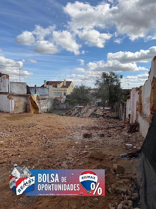 Terreno - São Miguel do Rio Torto e Rossio ao Sul do Tejo, Abrantes, Santarém