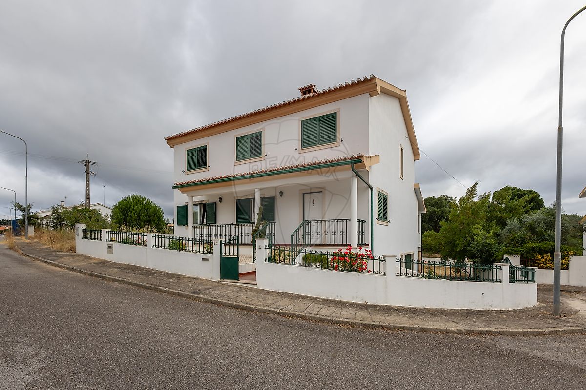 Moradia - Abrantes (São Vicente e São João) e Alferrarede, Abrantes, Santarém