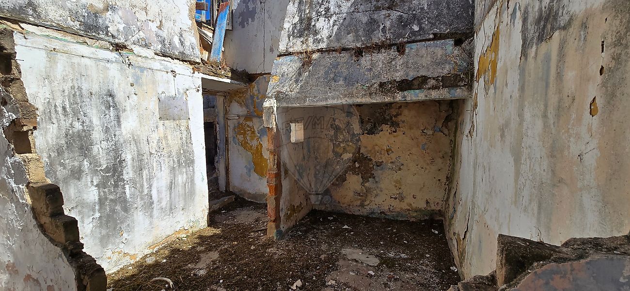 Moradia T0 à venda em São Miguel do Rio Torto e Rossio Ao Sul do Tejo, Abrantes — foto 9