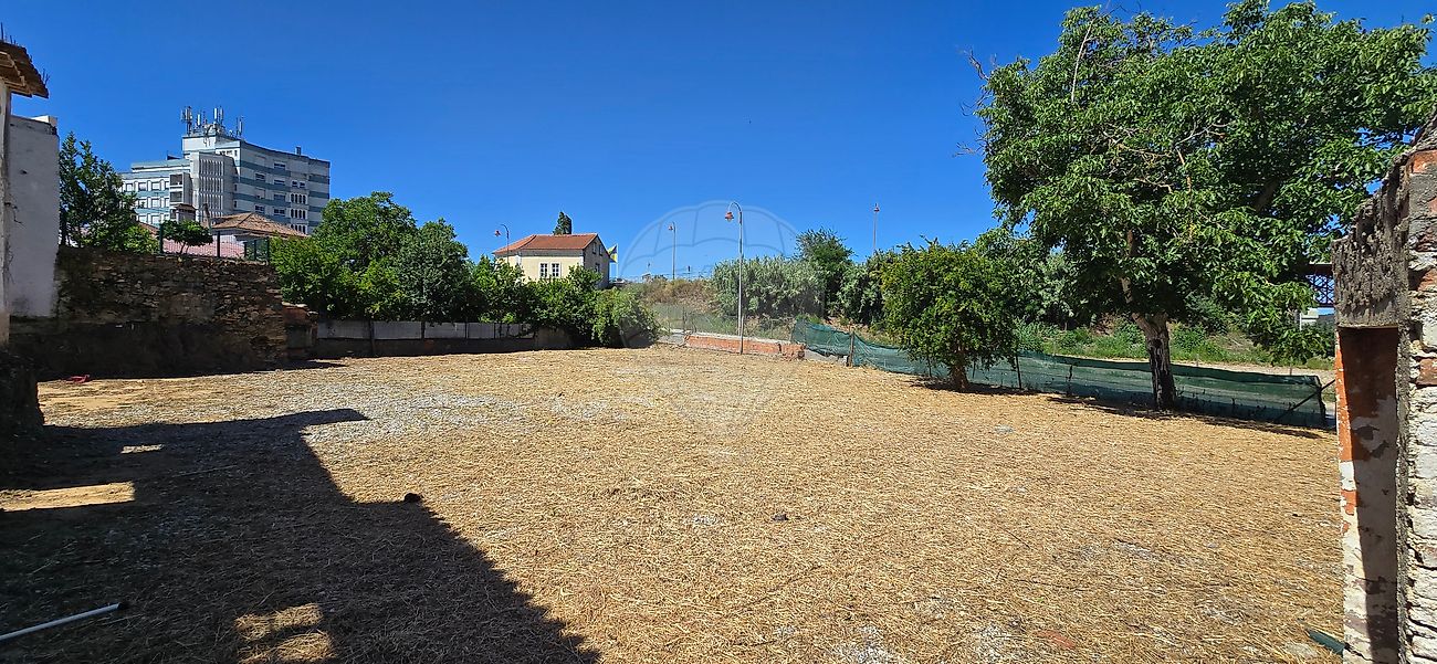 Moradia T0 à venda em São Miguel do Rio Torto e Rossio Ao Sul do Tejo, Abrantes — foto 10