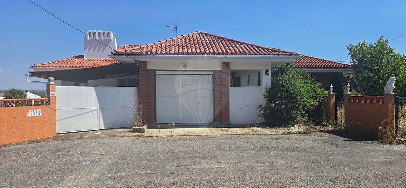 Moradia - Abrantes (São Vicente e São João) e Alferrarede, Abrantes, Santarém