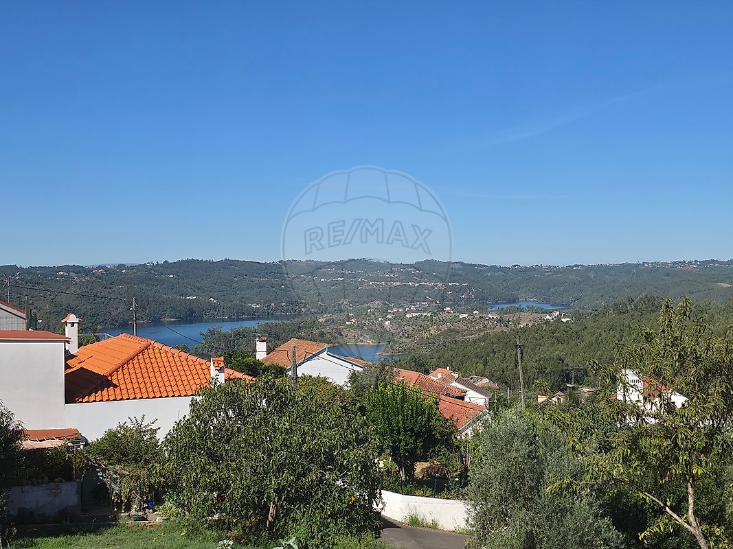 Moradia T3 - Fontes, Abrantes, Santarém