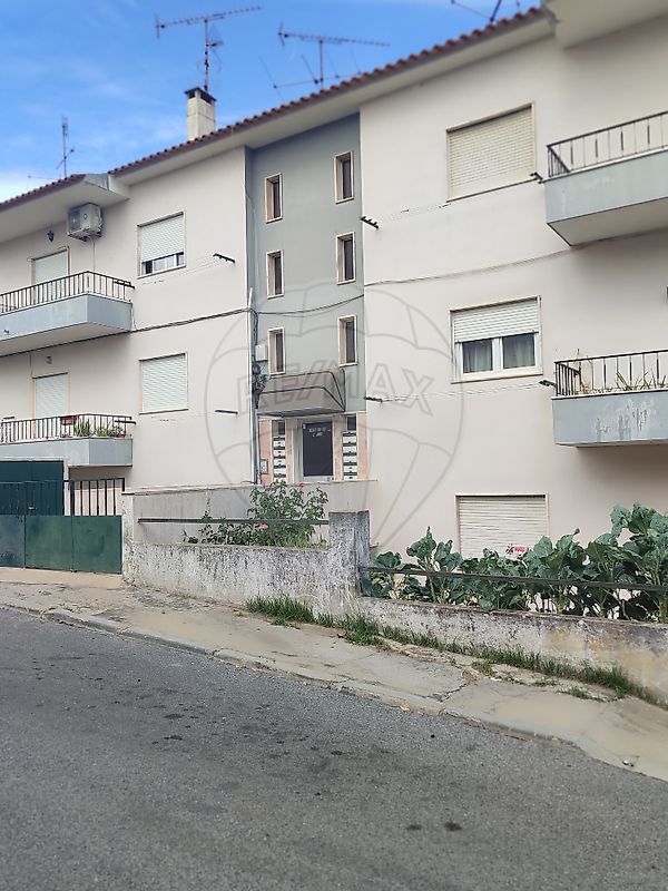 Apartamento T2 à venda em Abrantes