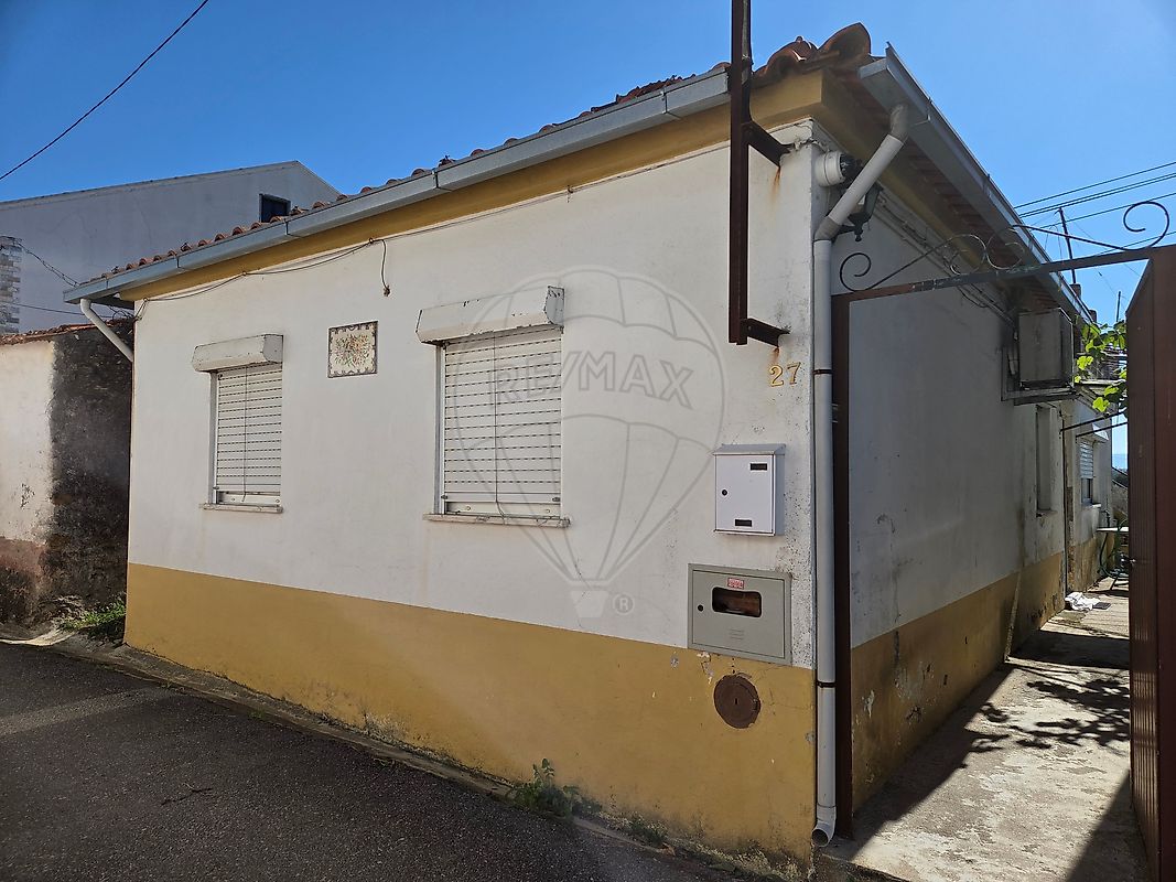 Moradia T3 - São Pedro de Alva e São Paio de Mondego, Penacova, Coimbra