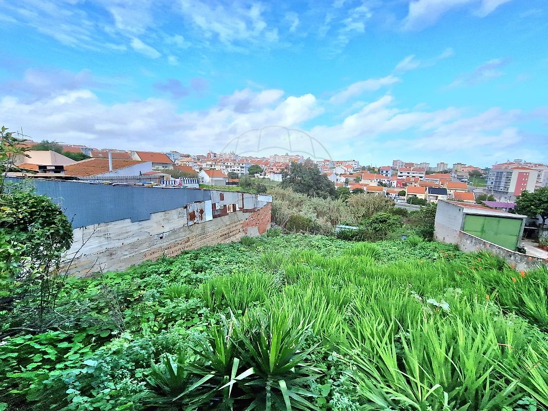 Land for sale in Seixal, Portugal — €70,000