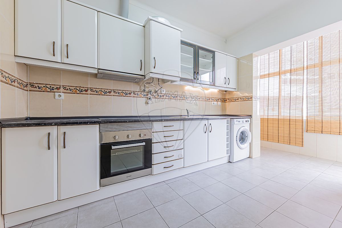 Apartamento - Laranjeiro e Feijó, Almada, Setúbal