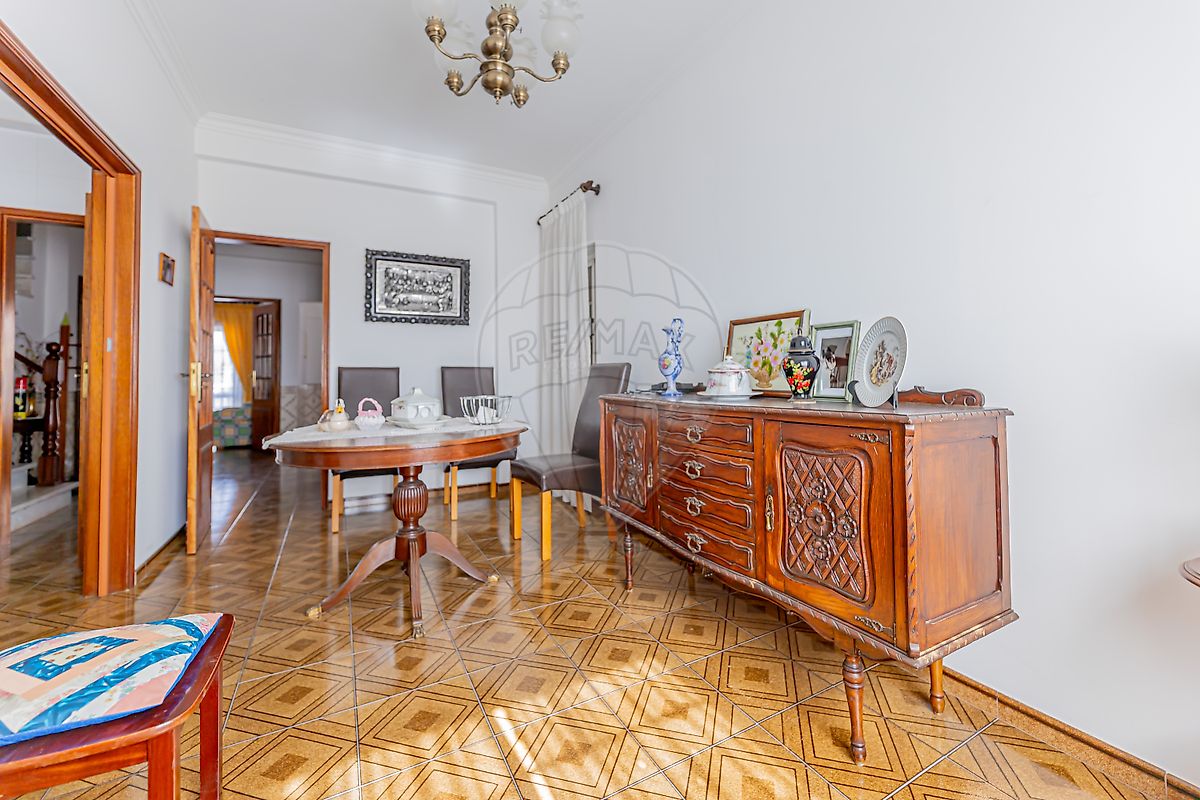 listing 125111034-134 picture-0