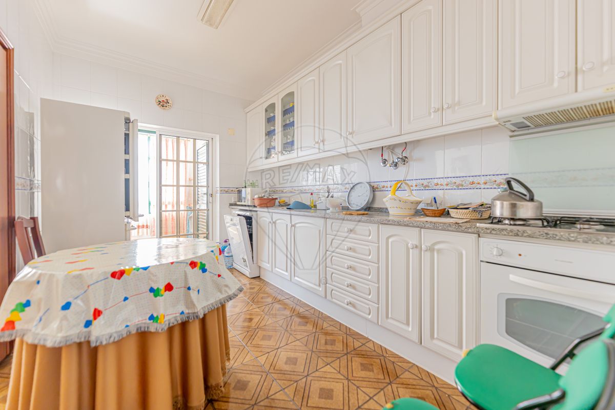 listing 125111034-134 picture-0