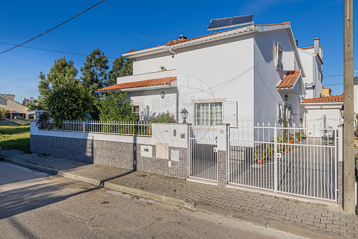 Moradia T4 à venda em Seixal
