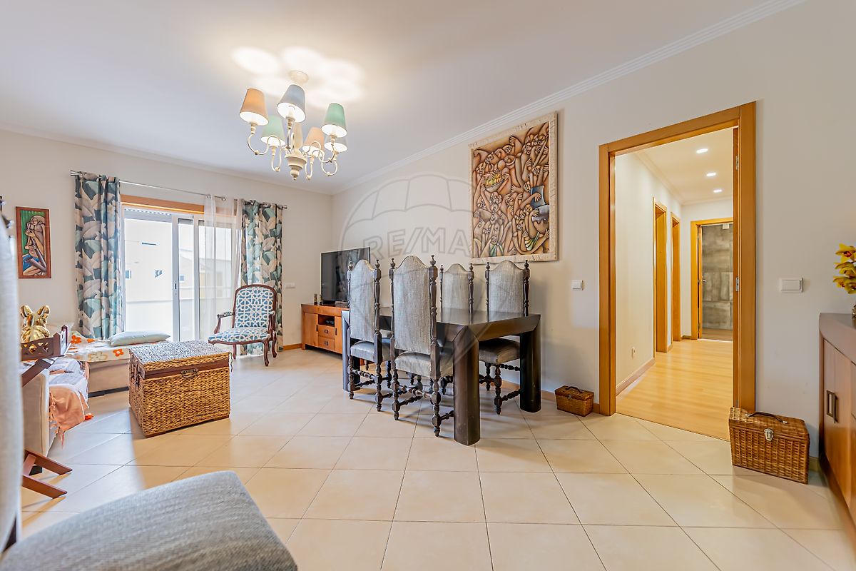 Apartamento T3 à venda em Almada