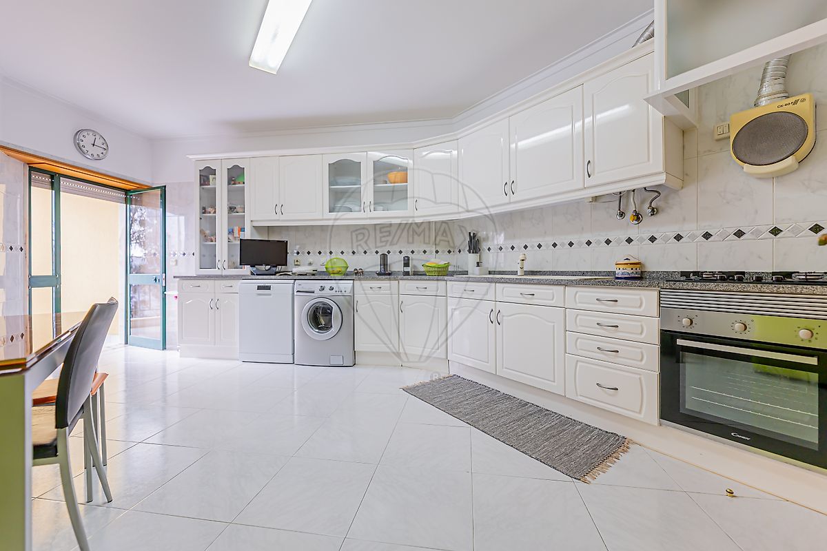 Apartamento T2 à venda em Sintra