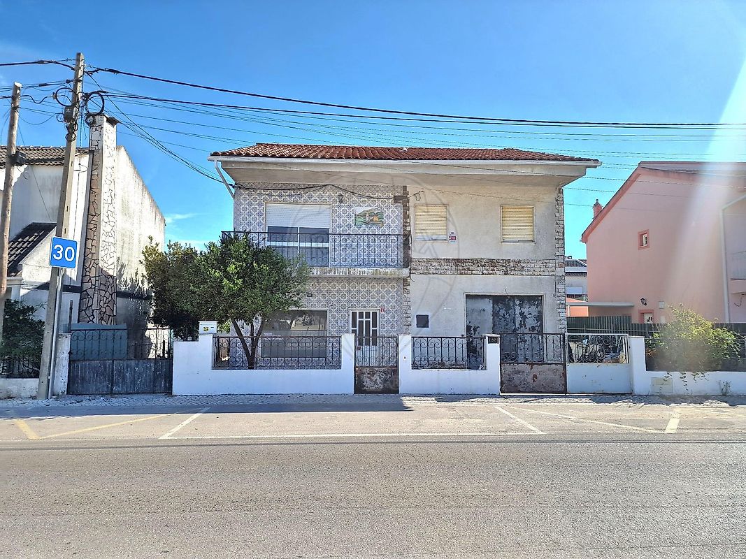 Apartamento T3 à venda em Sesimbra