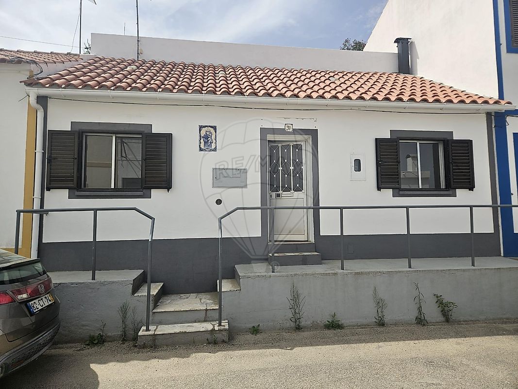 Moradia T2 em Montargil, €140.000