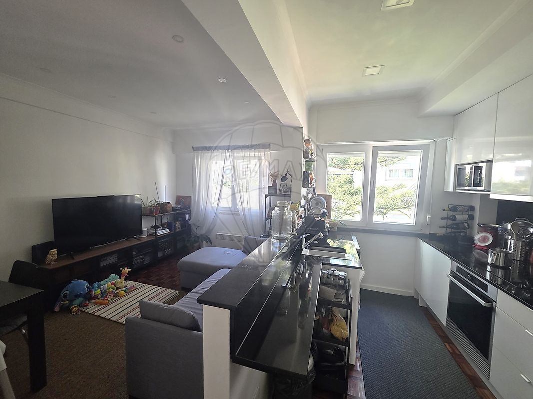 Apartamento T2 à venda em Amadora