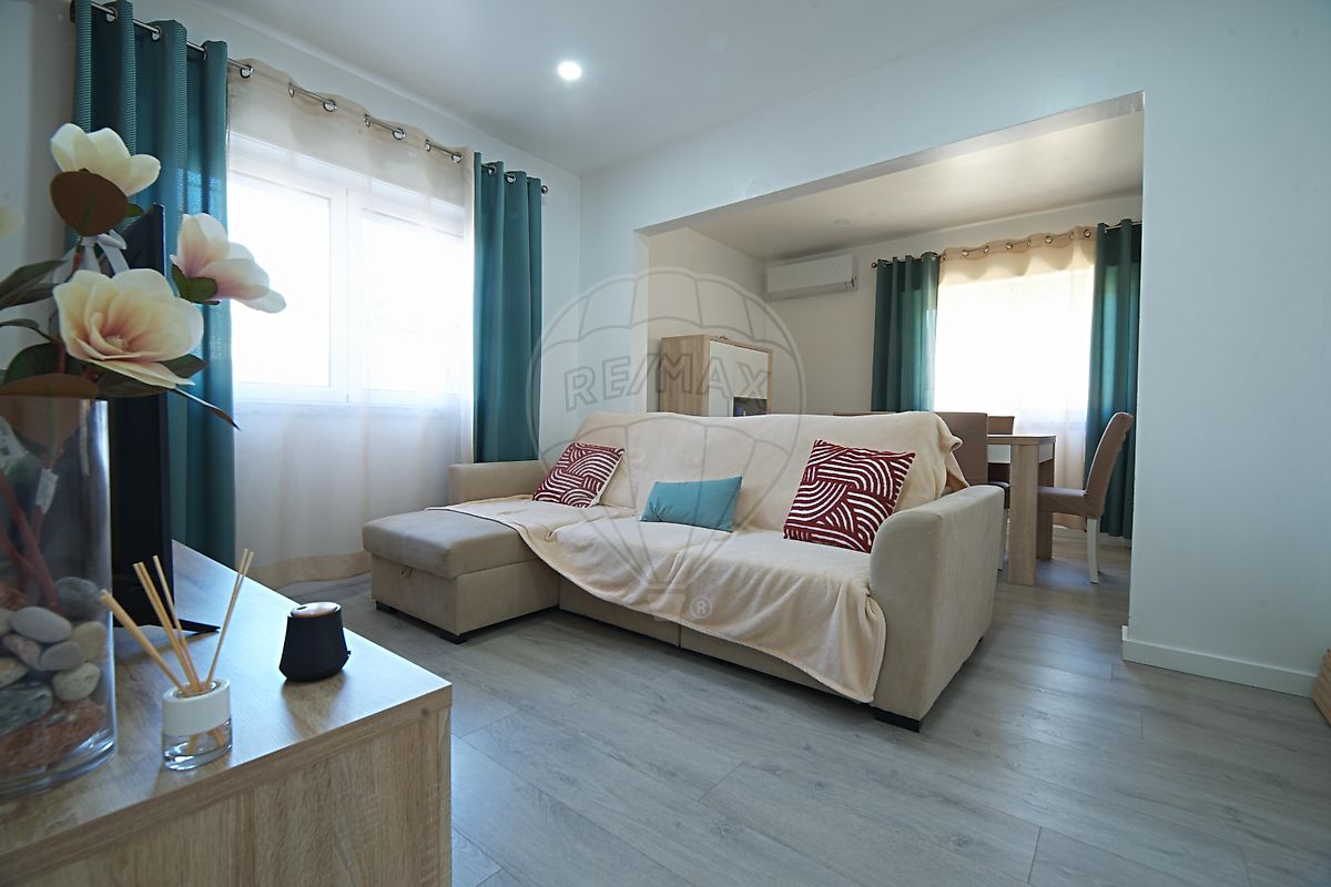 Apartamento T2 à venda em Seixal