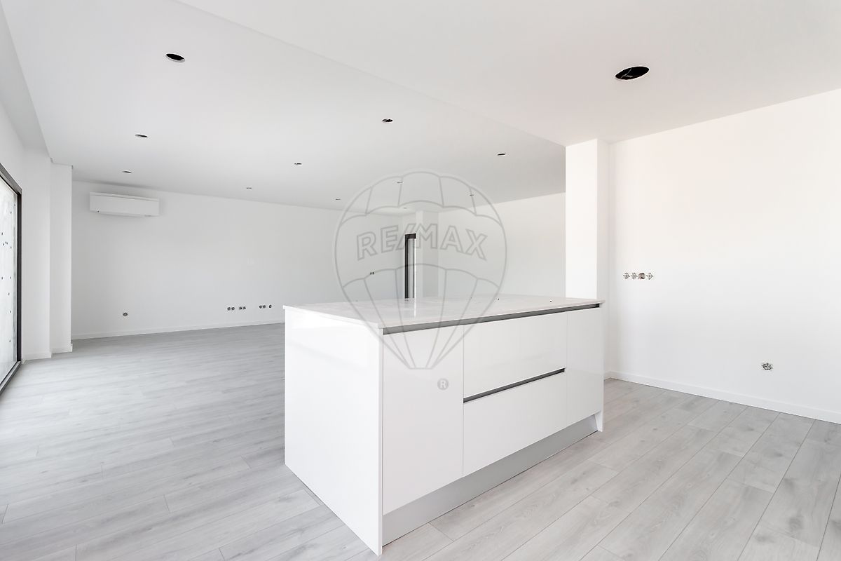 Apartamento T3 à venda em Montijo