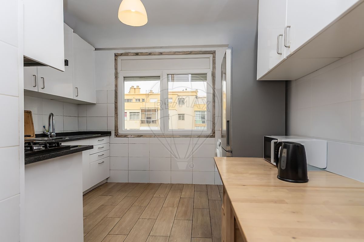 Apartamento T1 à venda em Amadora