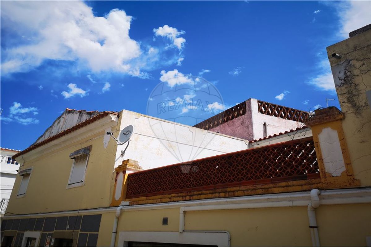 Moradia em Fronteira
