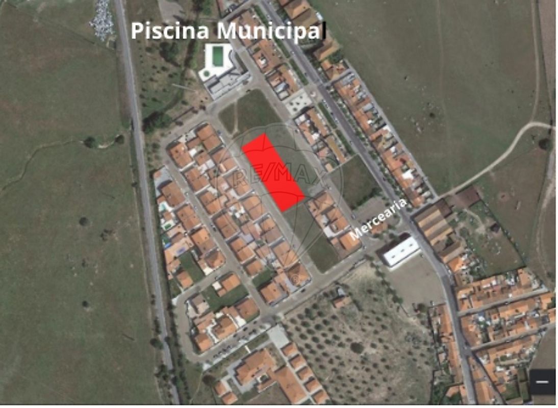 Terreno à venda em Elvas