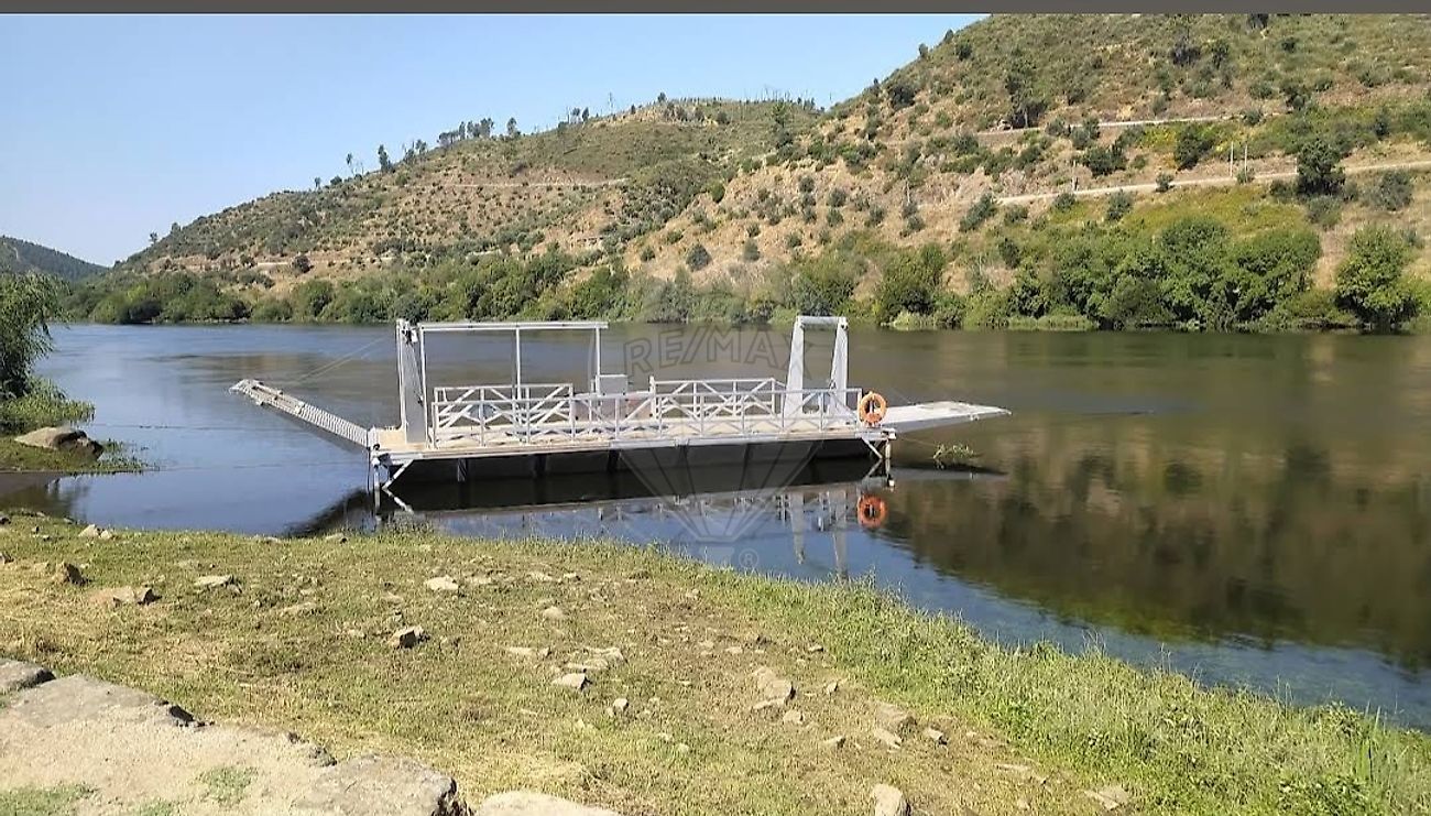 Terreno  à venda em Nisa