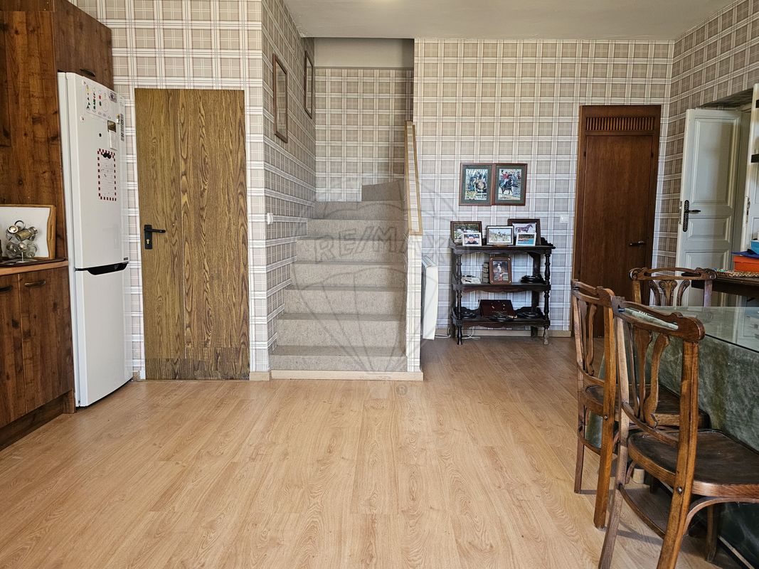 listing 125151009-262 picture-0