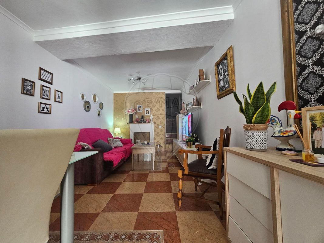Moradia T2 para venda