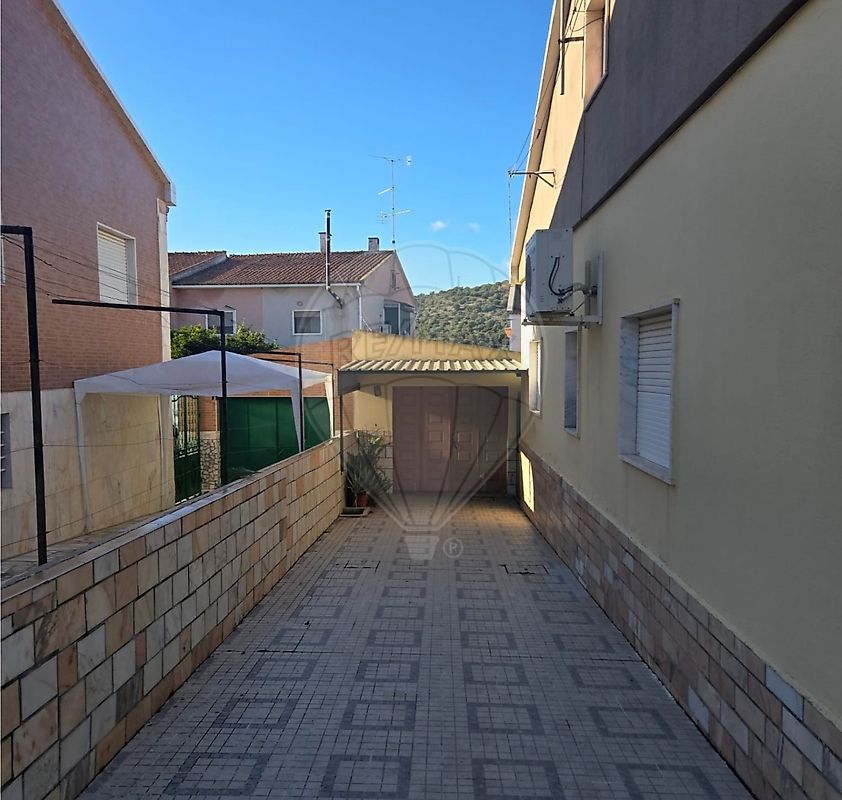 listing 125151007-588 picture-0