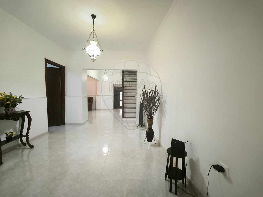 Moradia T4 para venda