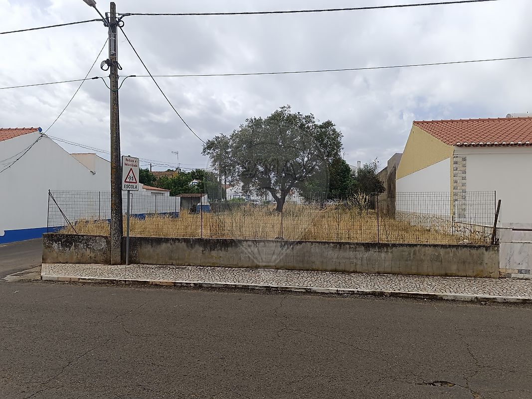 Terreno  à venda em Estremoz