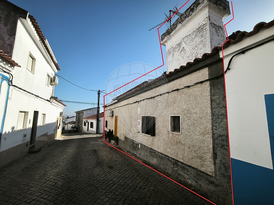 125151033-58