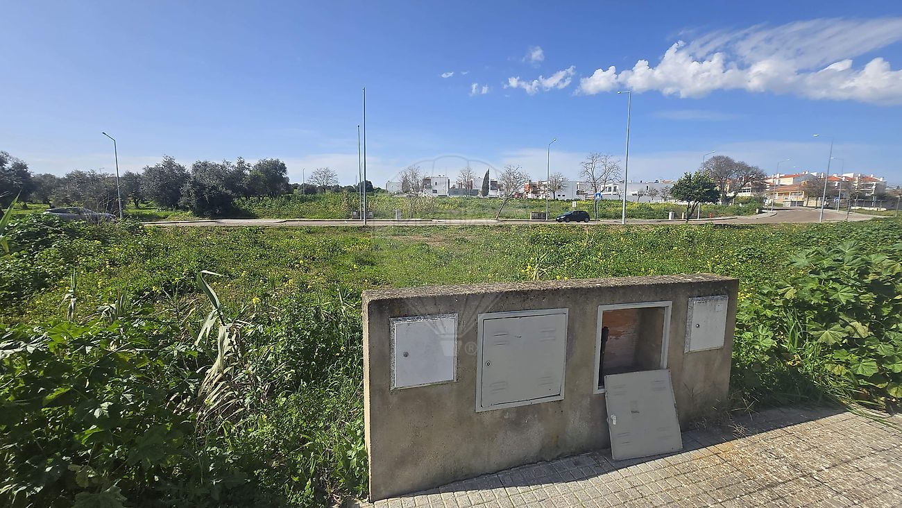 Terreno à venda em Elvas