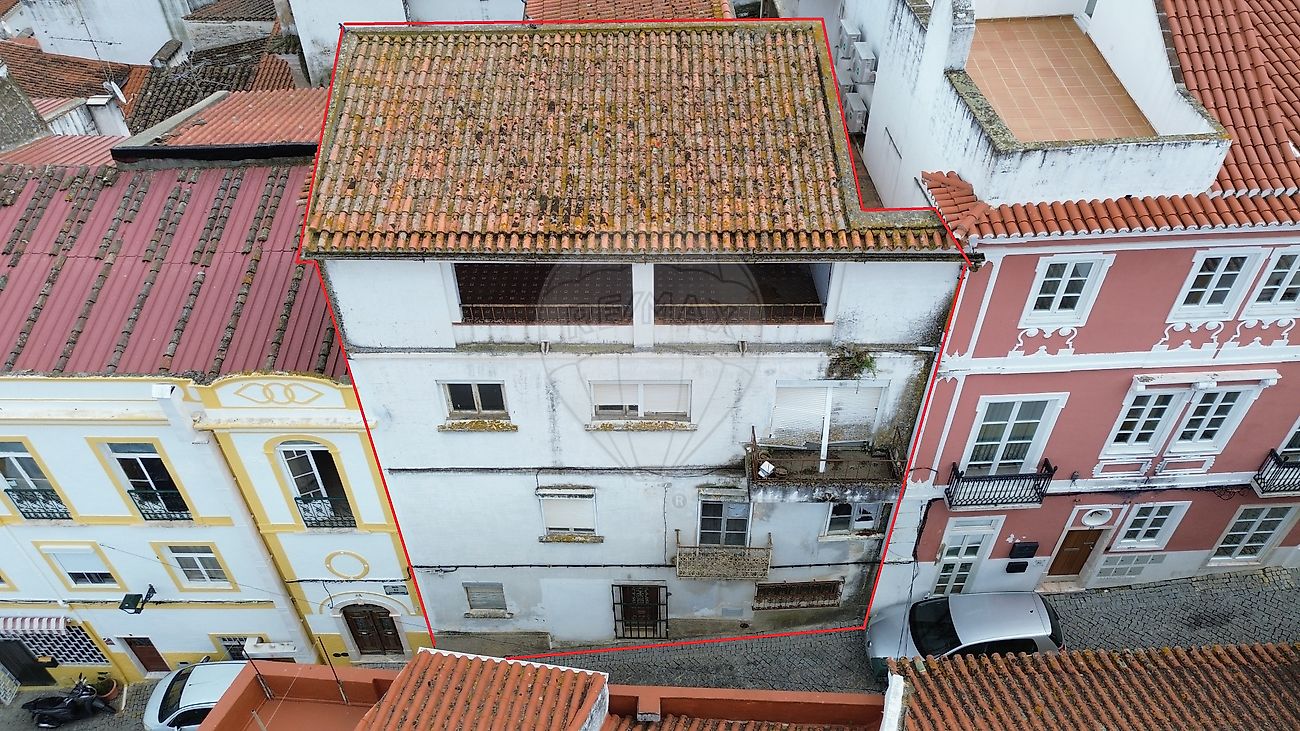 Prédio - Assunção, Ajuda, Salvador e Santo Ildefonso, Elvas, Portalegre