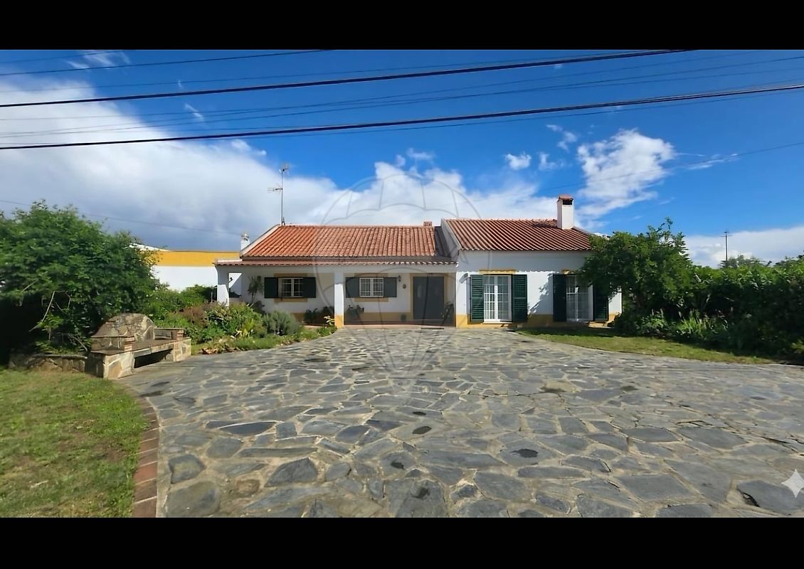 Moradia T3 à venda em Elvas