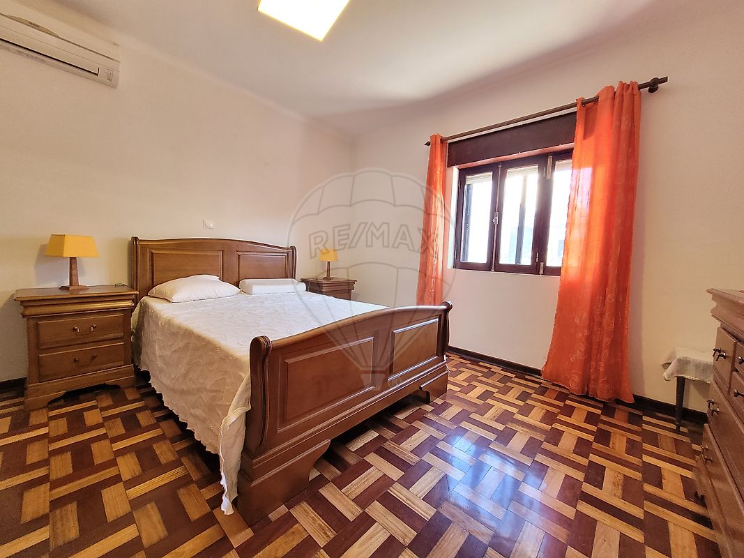 Apartamento T7 à venda em Figueira de Castelo Rodrigo